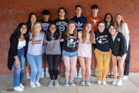Members of the 2021-2022 Student Council pose for a group photo at the end of the school year.