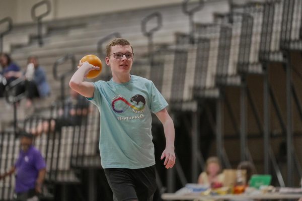 Navigation to Story: PHOTOS: Unified handball hosts Nether Providence Police for matchup