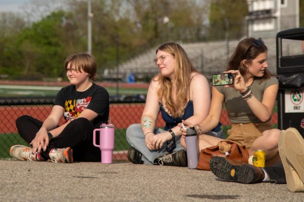 Navigation to Story: PHOTOS: Spring Fling 2025 continues tradition, brings students together