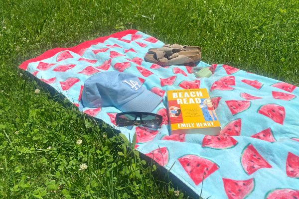 Navigation to Story: Science behind tanning craze