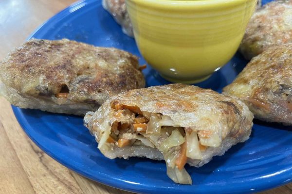 Navigation to Story: Recipe of the Issue: Crispy rice paper dumplings are a fusion delight  
