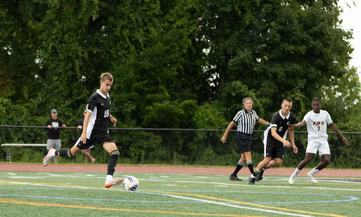 Colton Anckaitis (12) drives the ball down the field in Haven's August 28 6-1 win over Pope John Paul II. 